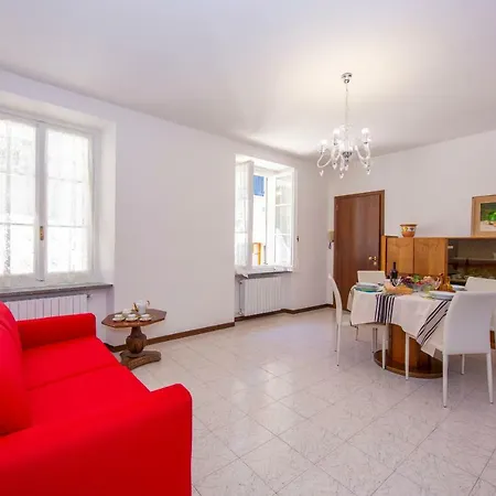 Sleeps 4 Wifi Appartement Stresa