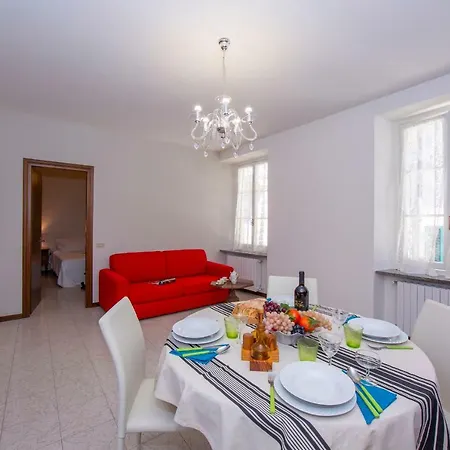 Sleeps 4 Wifi * Stresa